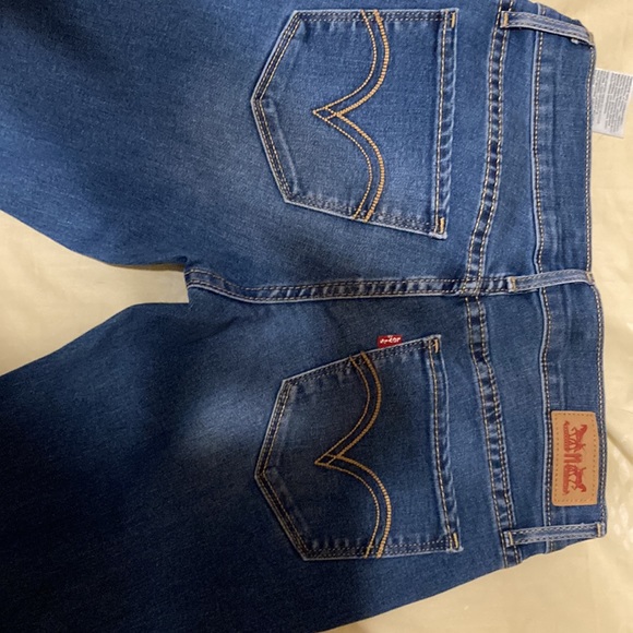 Levi’s 524 bootcut. Size 1. low rise, excellent condition; cut small. - Picture 3 of 4